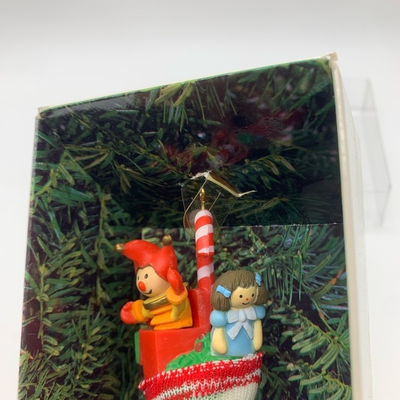 Hallmark 1981 “A Well-Stocked Stocking” Tree Trimmer Keepsake Ornament NIB - Picture 4 of 9